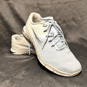 Women’s Nike Metcon 4 - Size 10